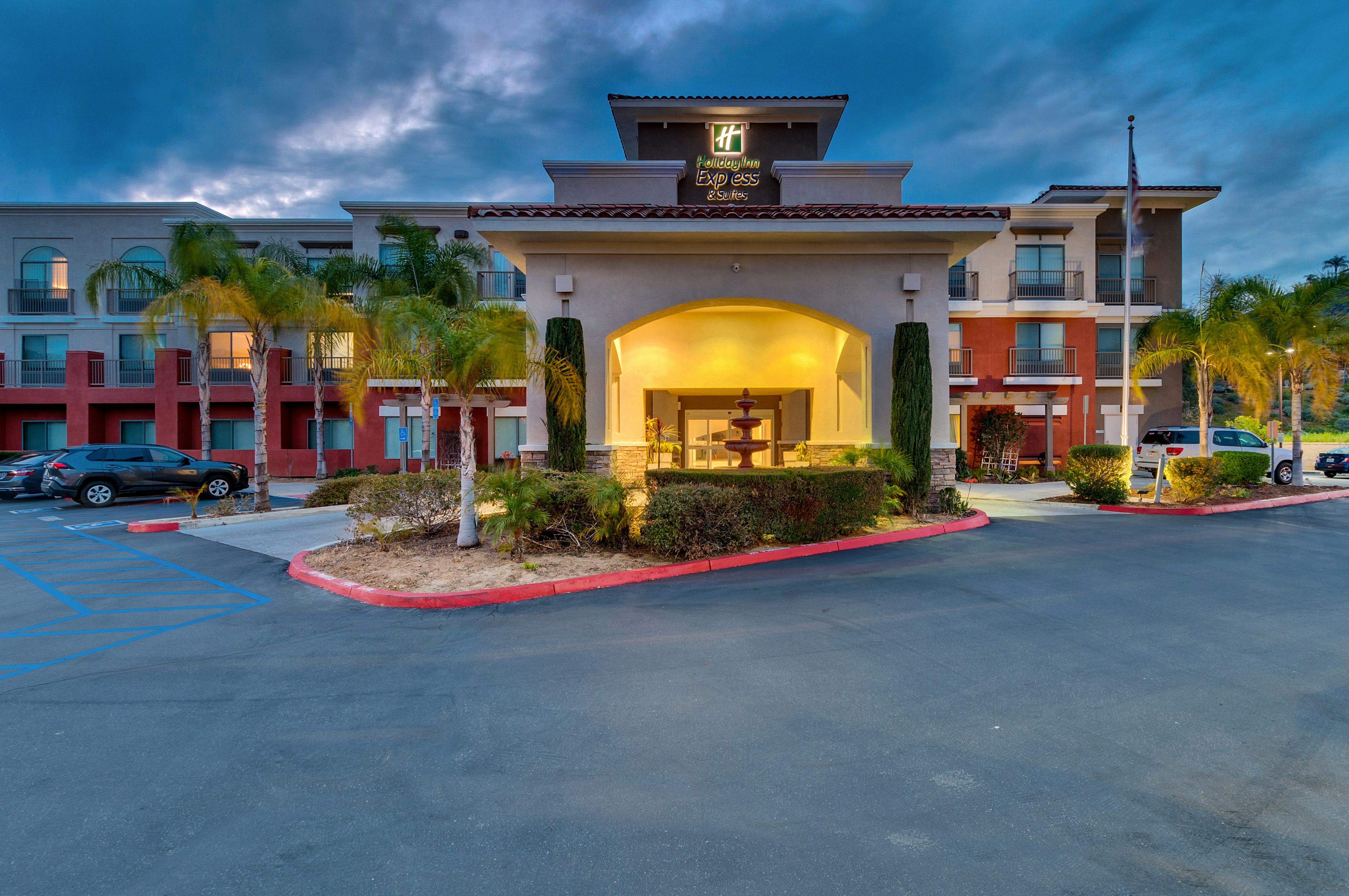 Holiday Inn Express Hotel And Suites Lake Elsinore 2/61