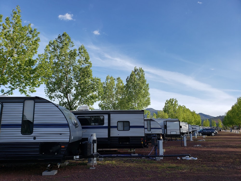 Grand Canyon RV Glamping photo5