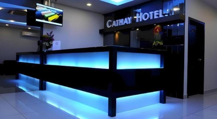 Cathay Hotel 18/50
