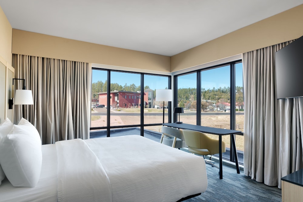 Fairfield Inn & Suites by Marriott Show Low 7/37