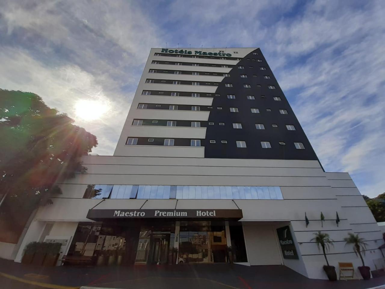 Maestro Premium Hotel 5/54