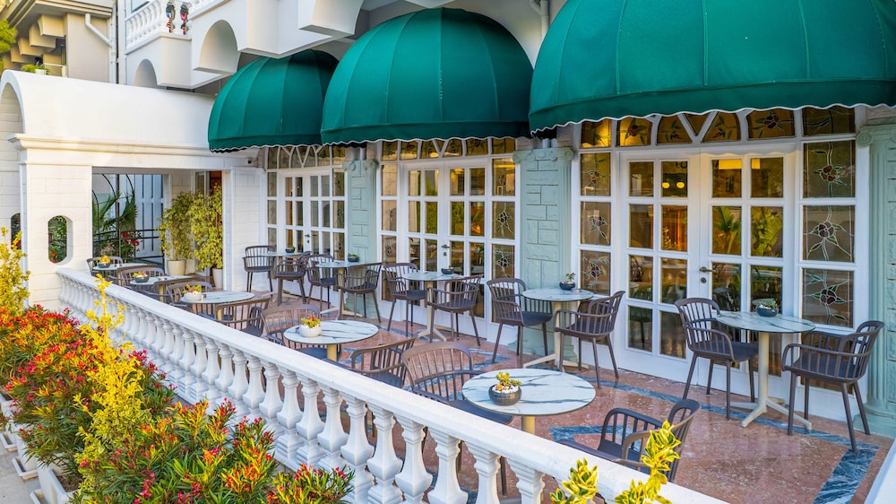 Rose Garden Premium Hotel 3/49