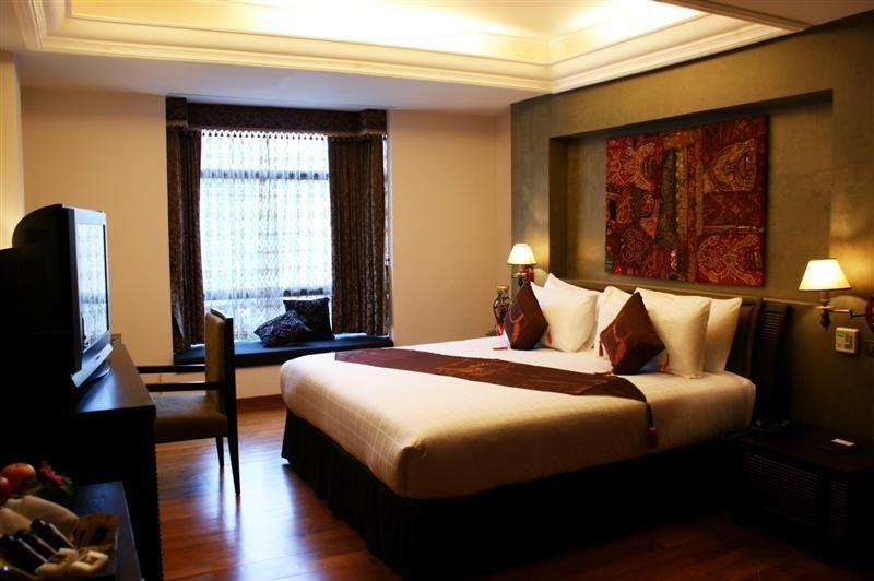 2 Bedrooms, Suite