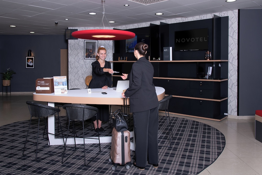 Novotel Senart Golf de Greenparc 8/77