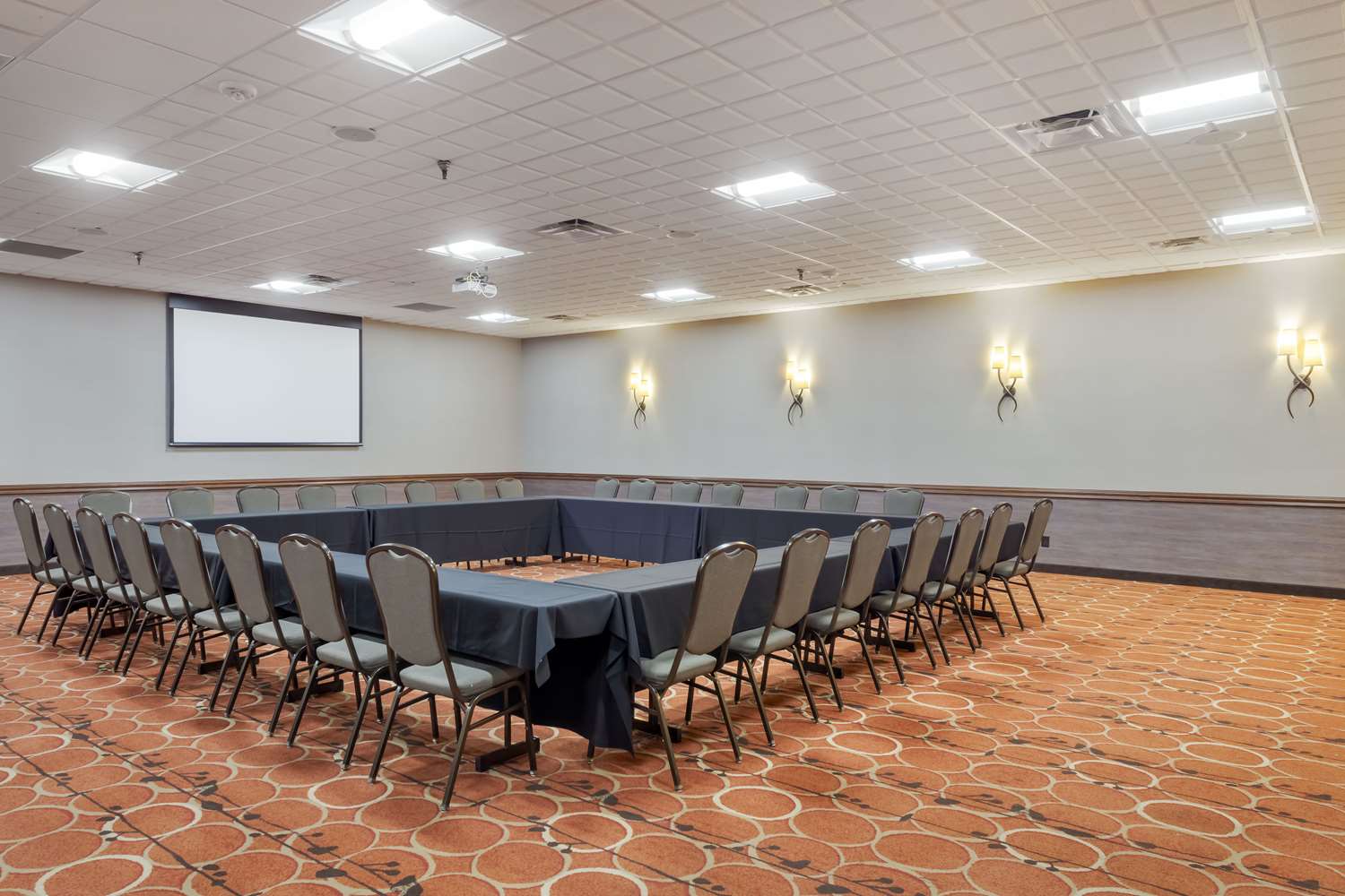 Best Western Plus St. Paul North/Shoreview 17/23