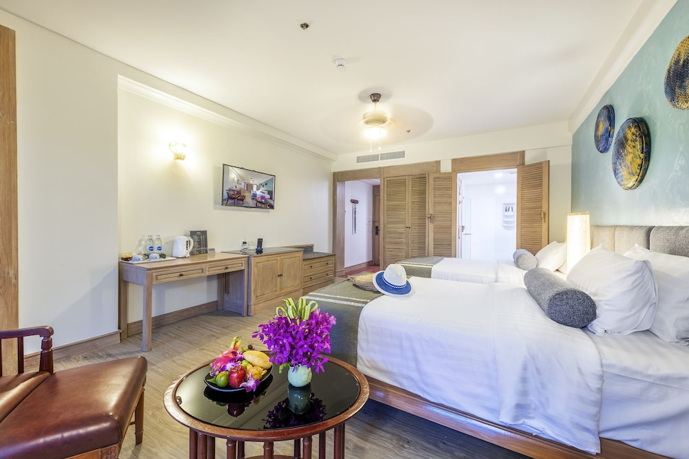 Cha-da Thai Village Resort 22/72
