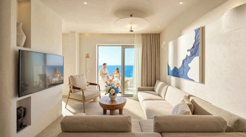 Alianthos Estate Resort 59/79