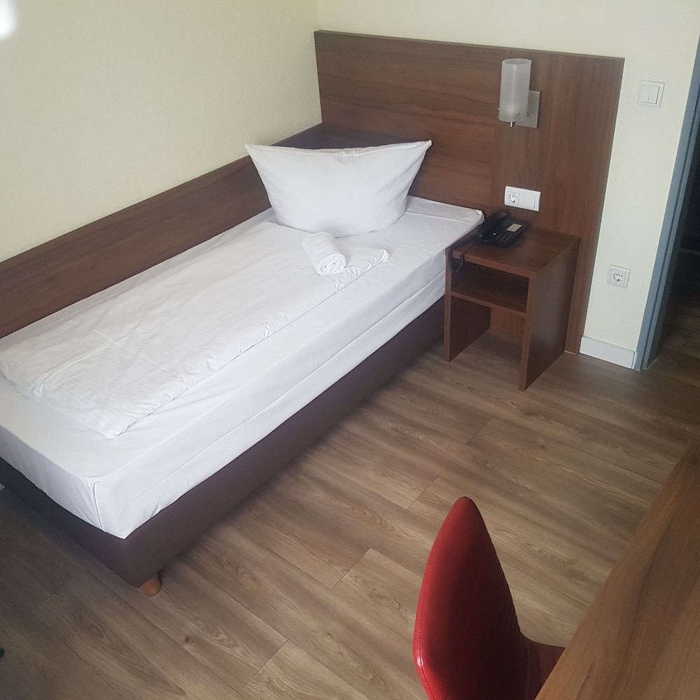 Hotel Schumacher Dusseldorf 35/66
