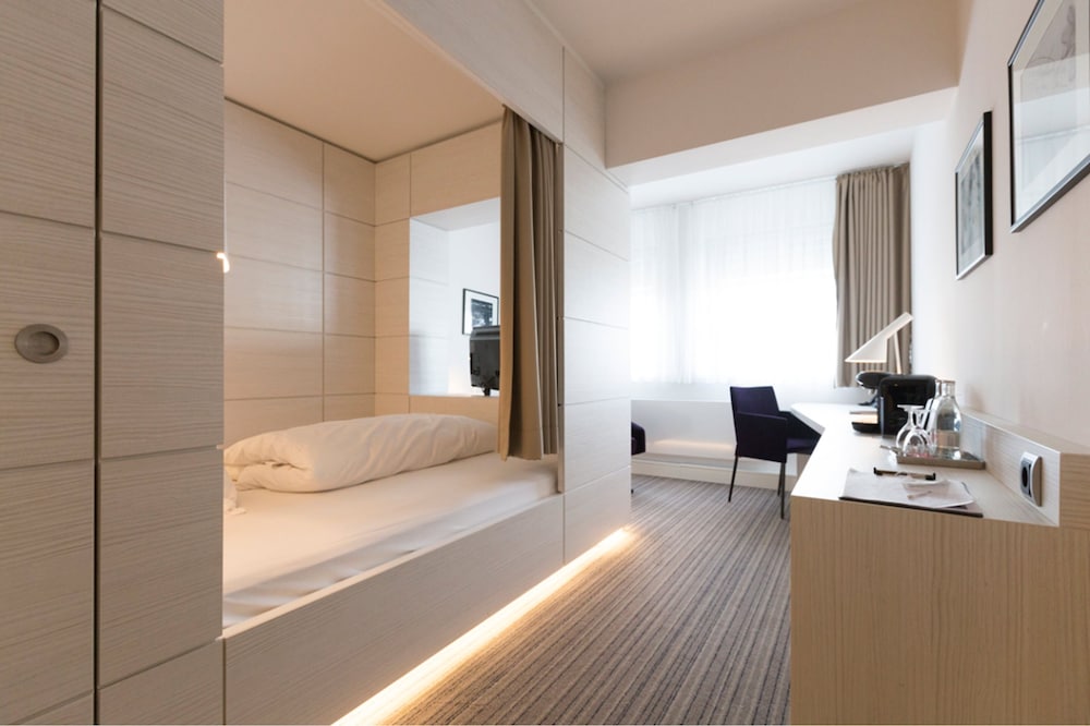 ALTERA HOTEL 13/33