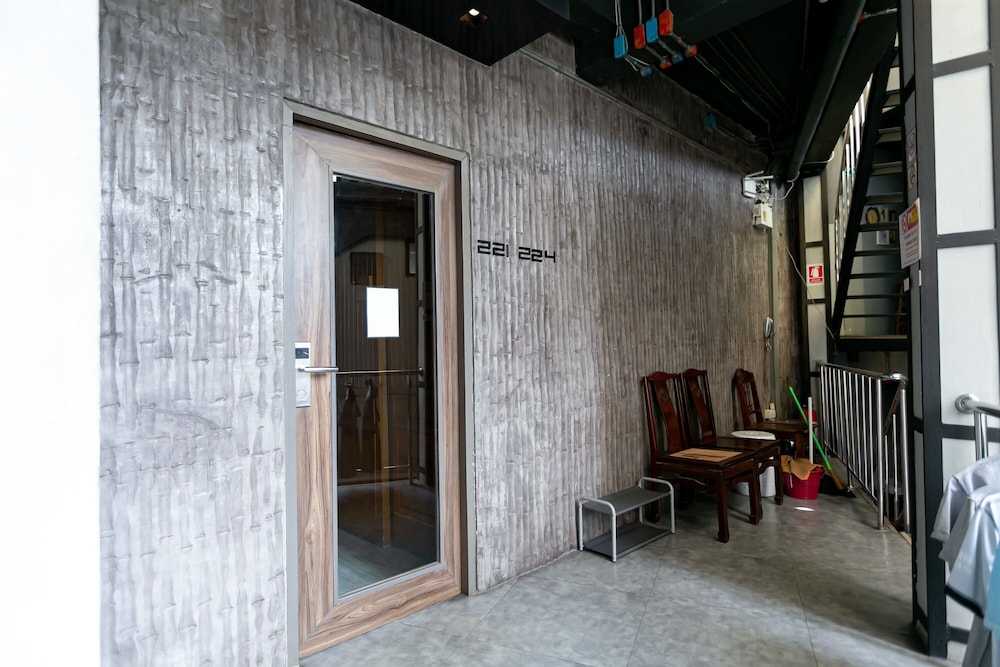 Loftel 22 Hostel in BANGKOK