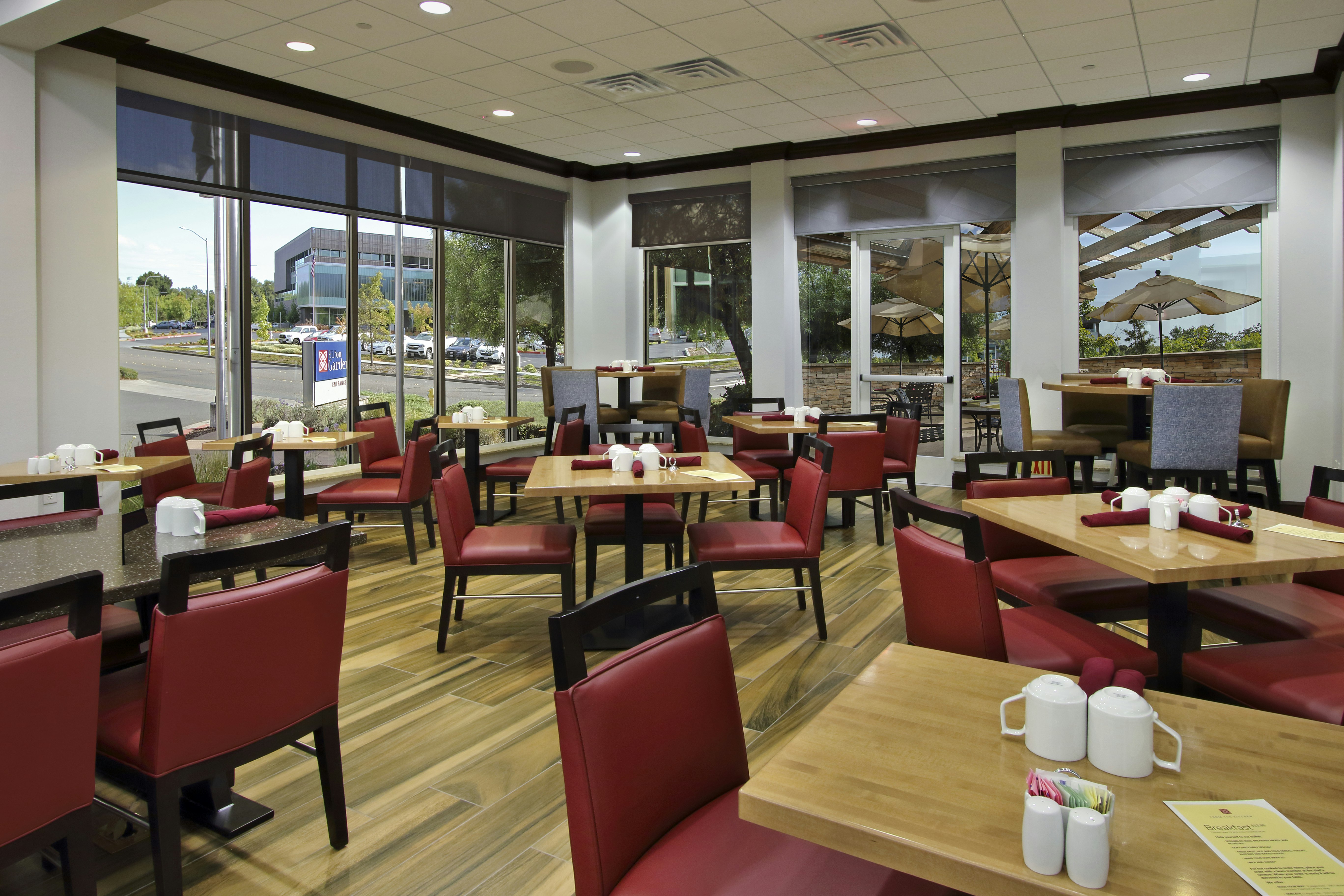 Hilton Garden Inn Sonoma County Airport 31/59