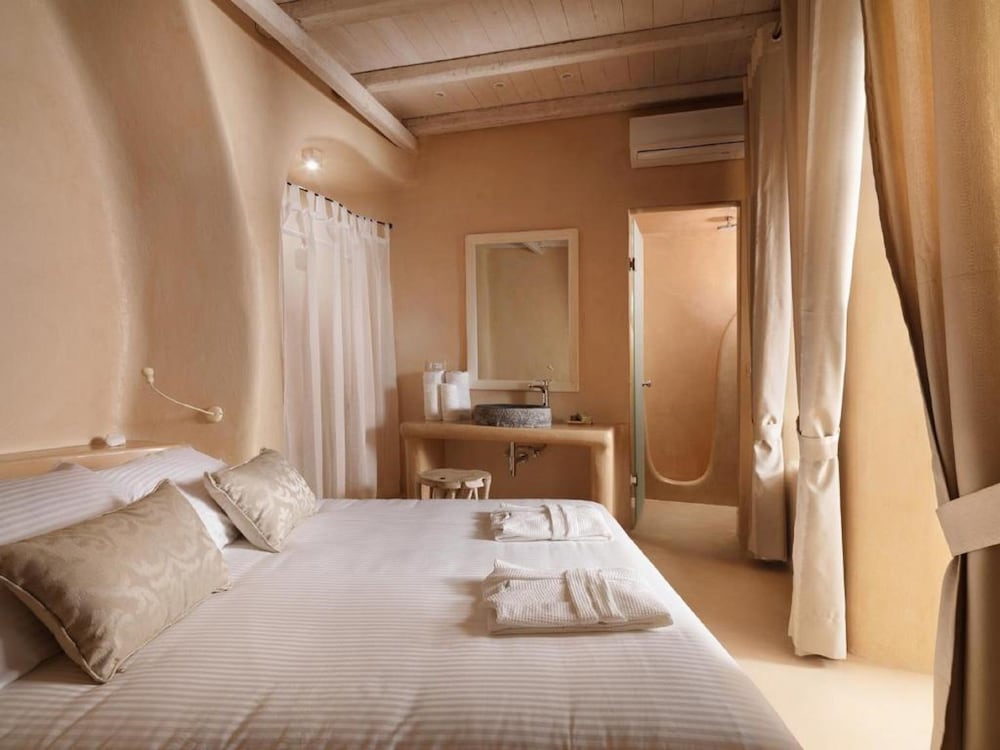 Dome Santorini Resort 12/46