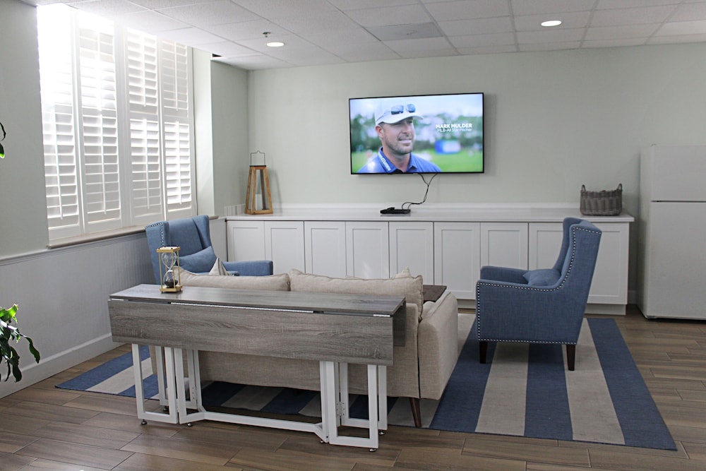 The Cove on Ormond Beach, a Hilton Vacation Club 34/49