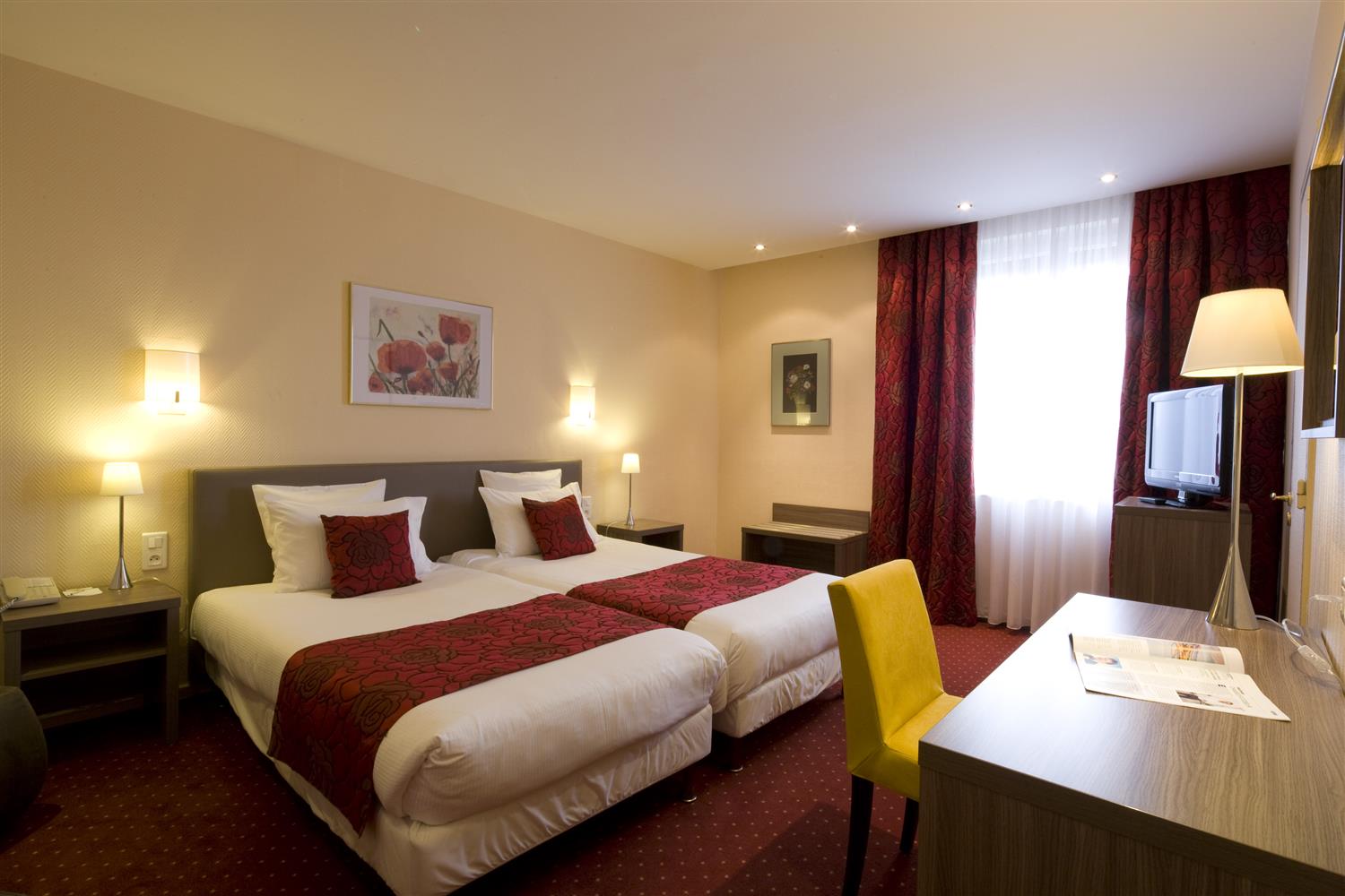 Superior, Twin Beds