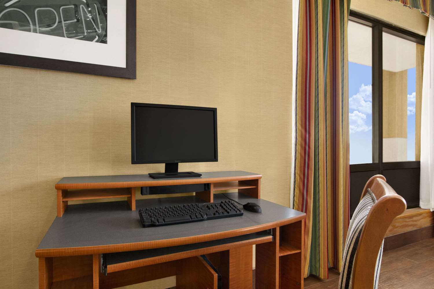 Super 8 by Wyndham Oxford 13/15