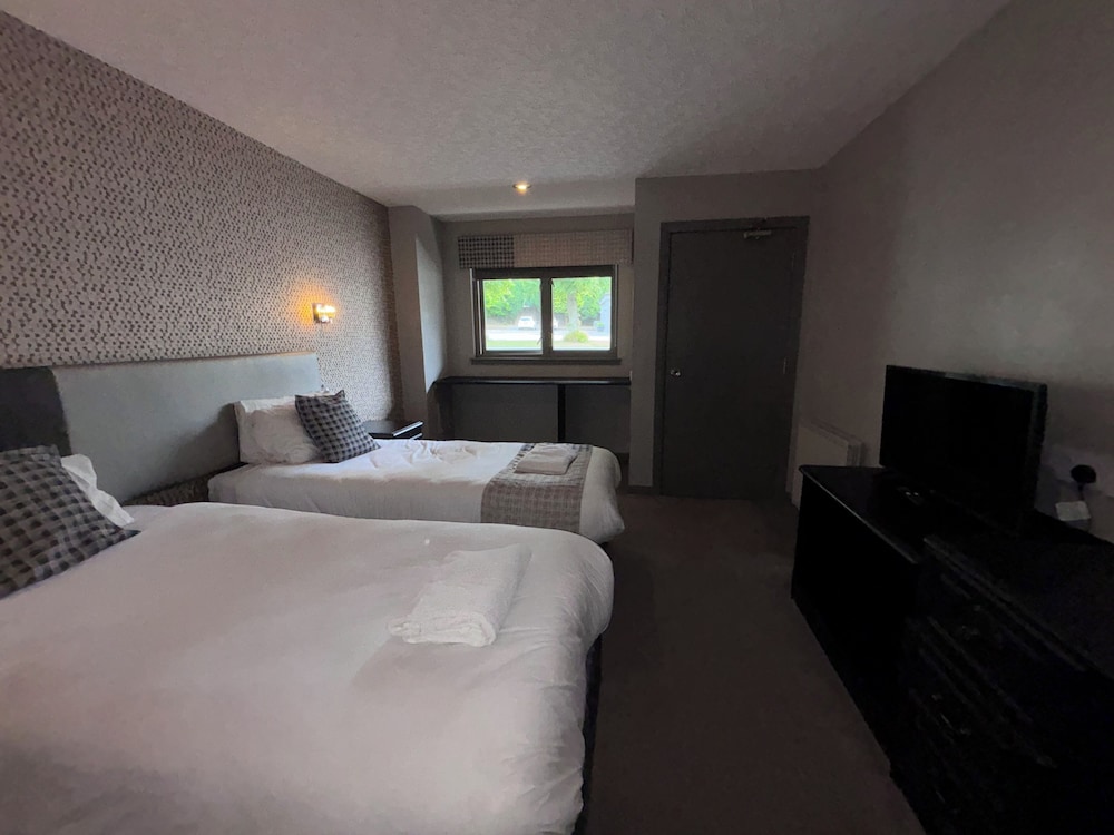 Richmond Park Hotel 16/68
