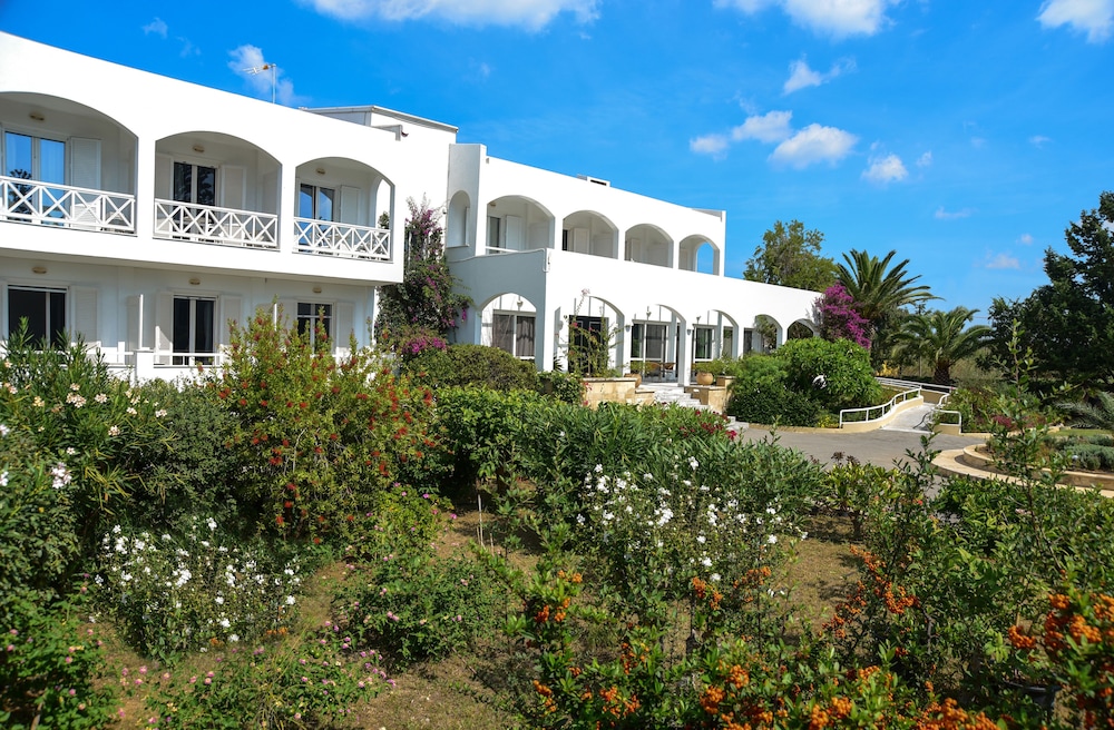 Mantenia Hotel 38/50