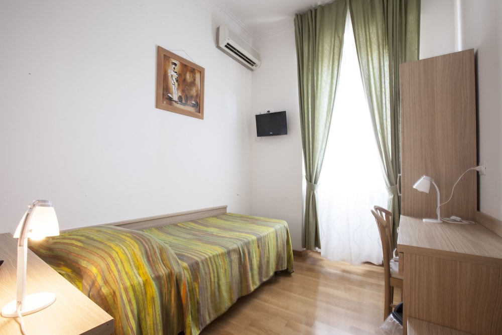 Albergo Amalfi Milano 51/67