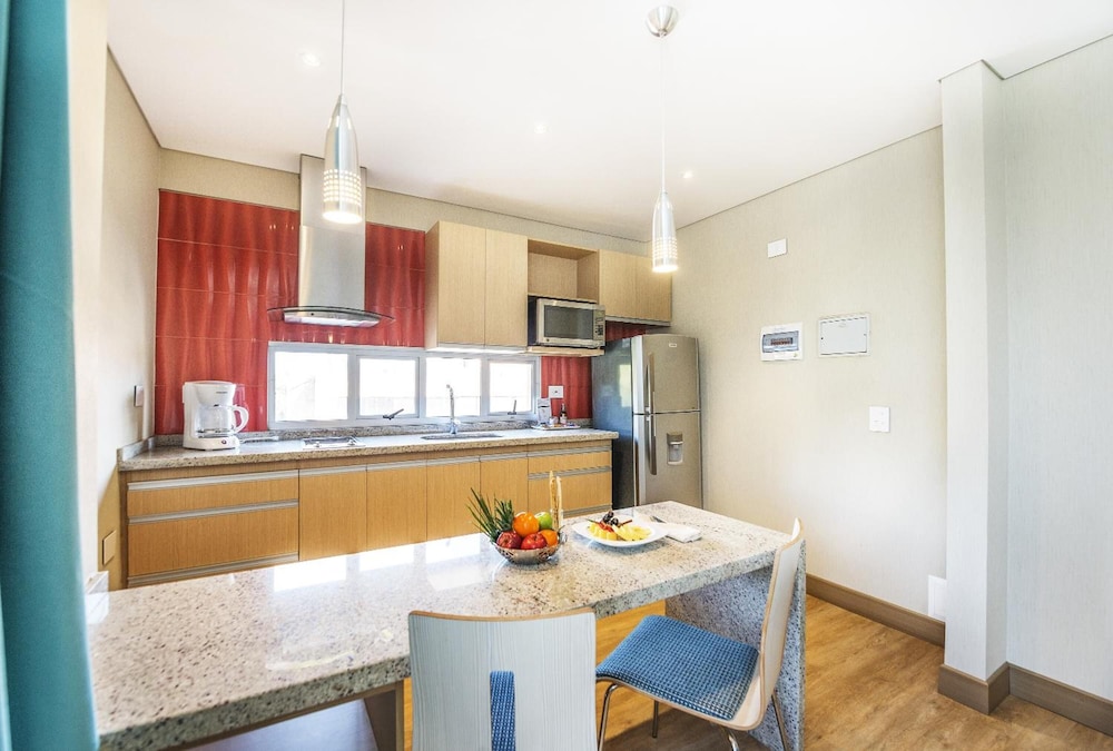 Hotel Plaza Suites 20/65