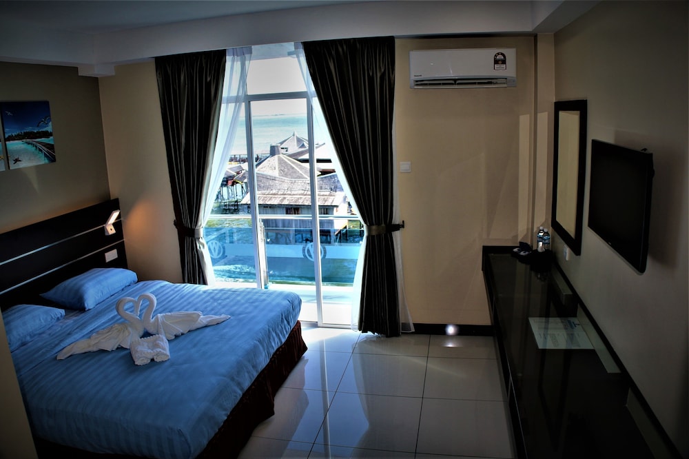 Wave View Hotel 23/53