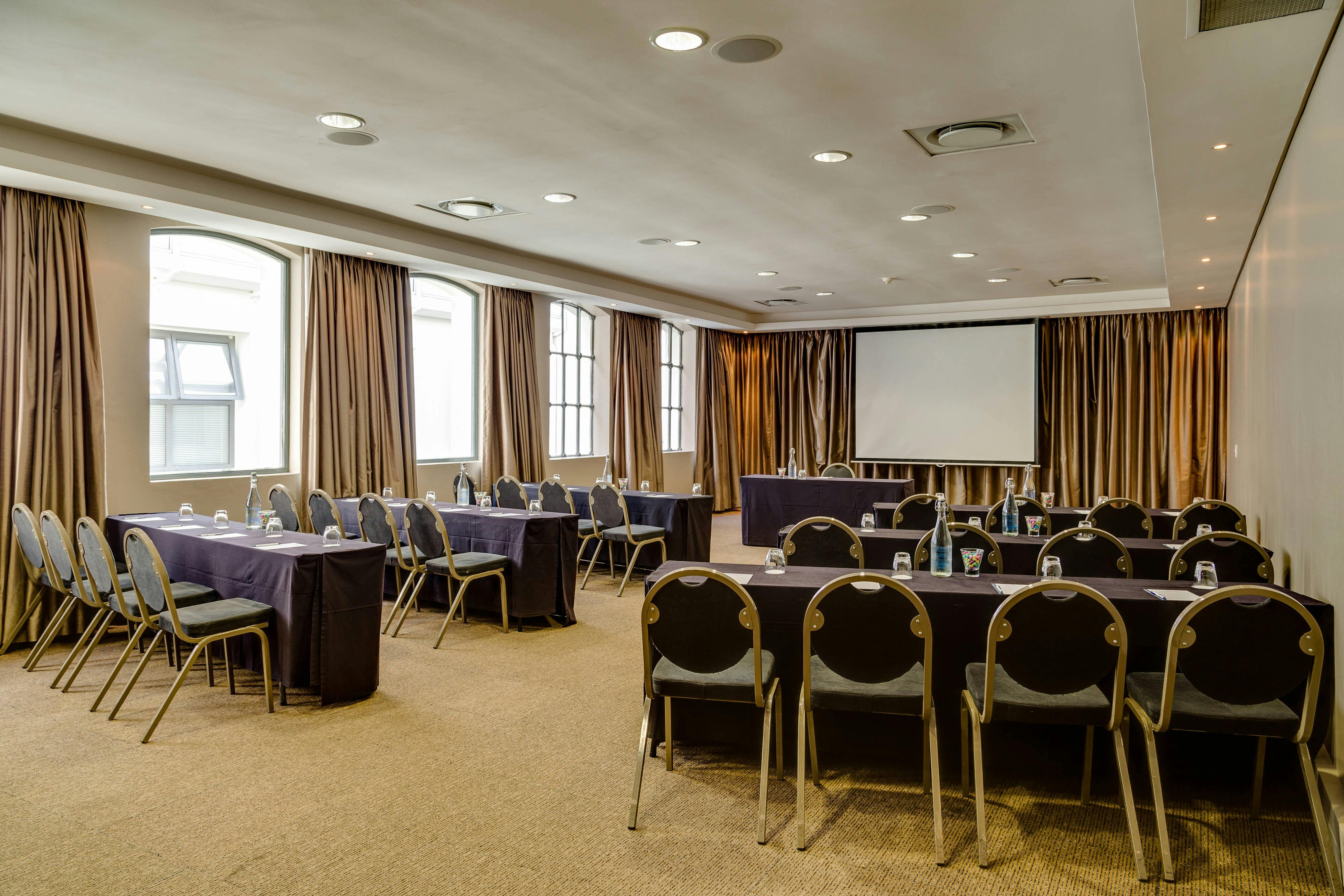 Protea Hotel Breakwater Lodge 74/79