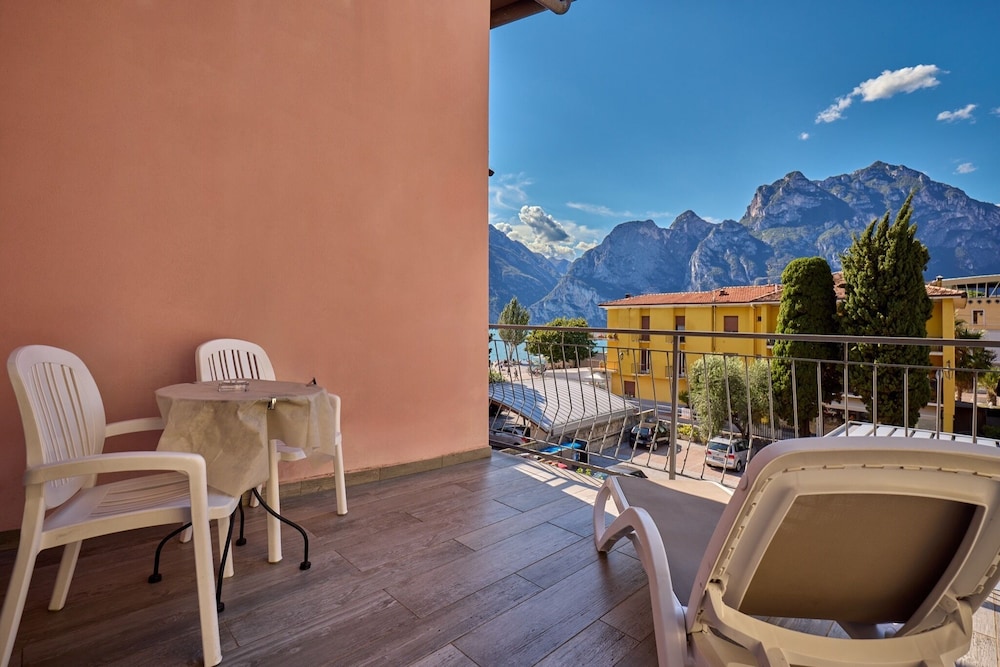 Hotel Geier 27/48