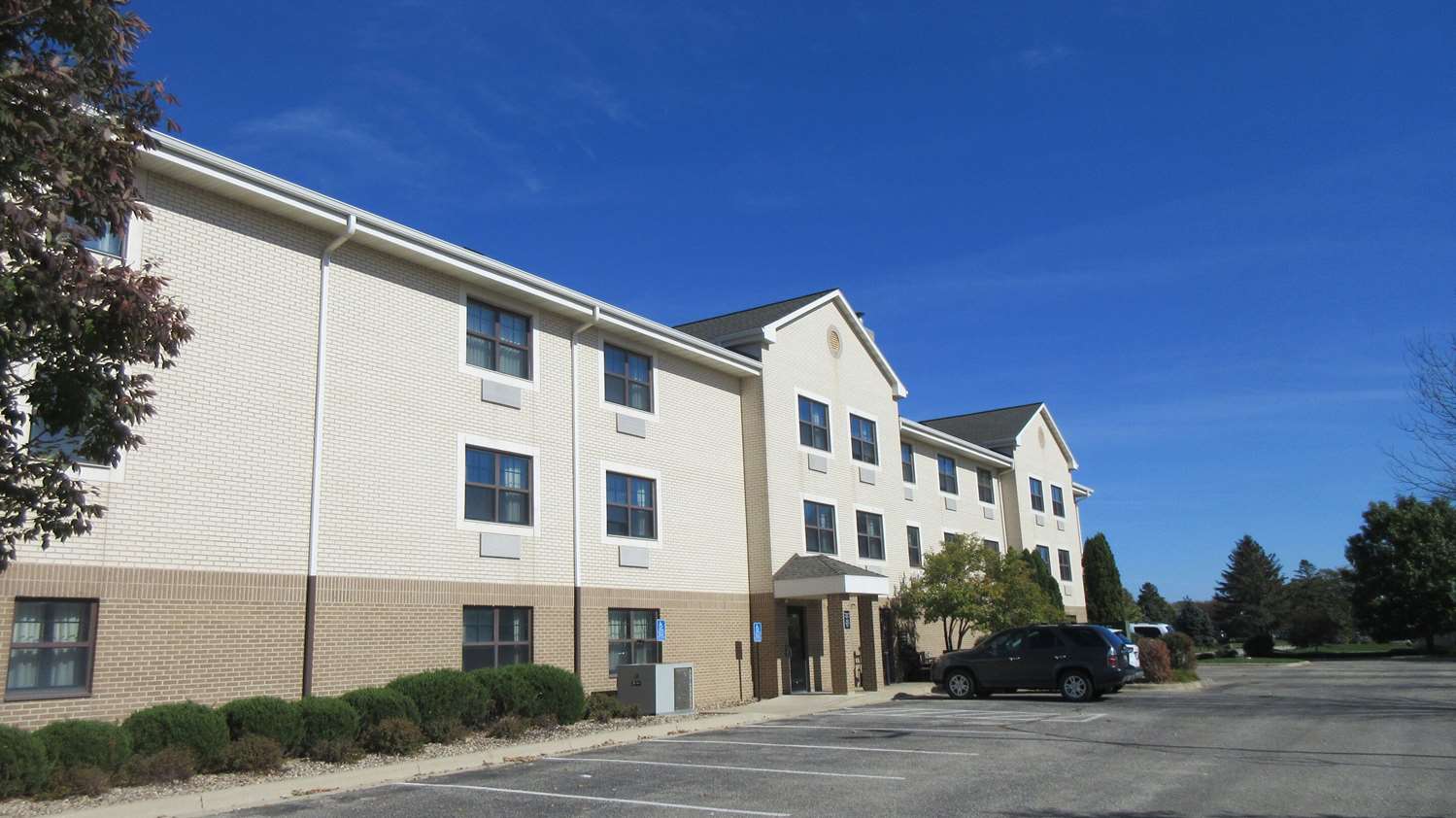 MainStay Suites Rochester South Mayo Clinic 23/25