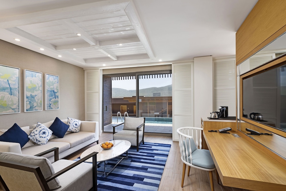 Titanic Luxury Collection Bodrum 49/74