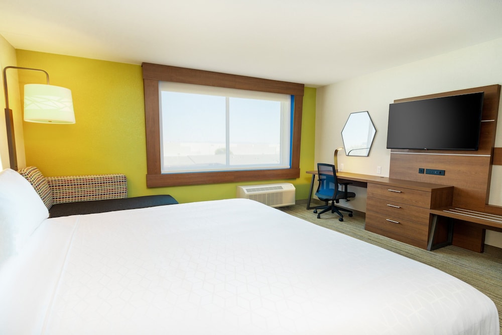 Holiday Inn Express And Suites Las Vegas E Tropicana 19/52