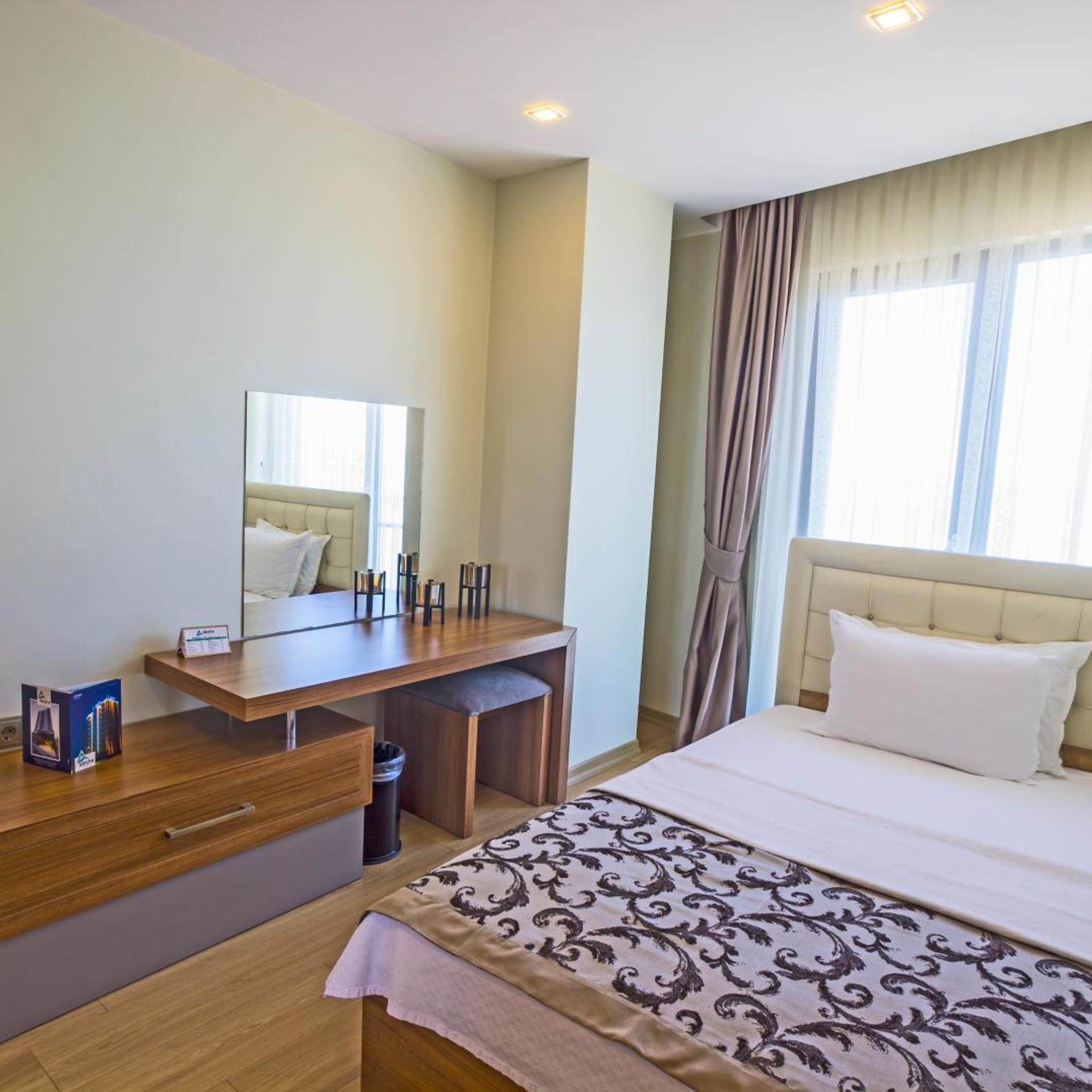 غرفة ثلاثية بإطلالة على البحر، ALESHA SUITE HOTEL 4/6