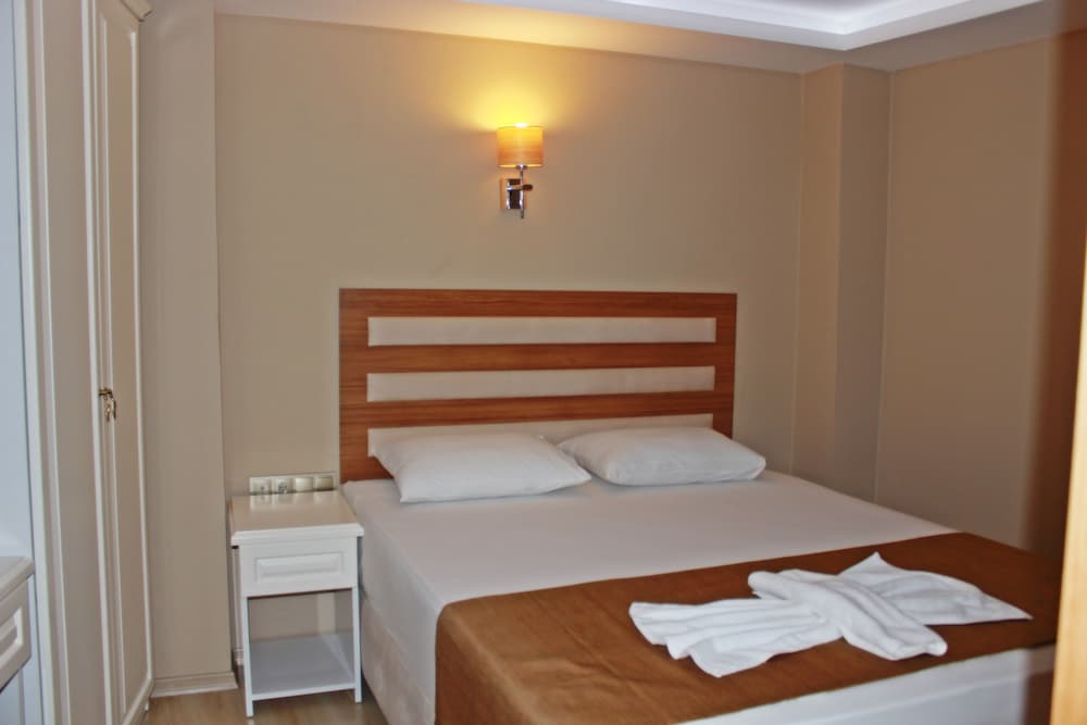 Feza Otel 28/64