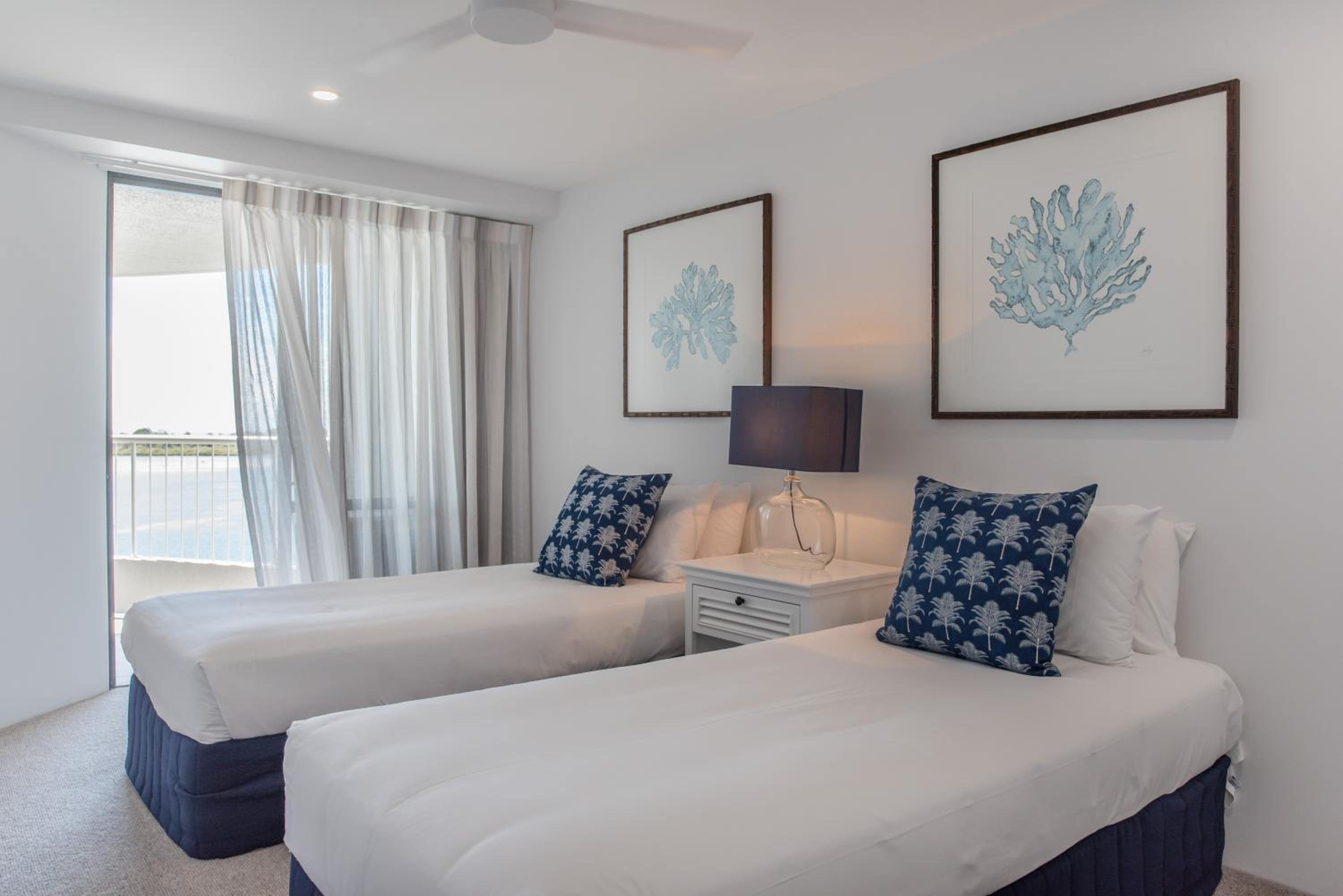 2 Bedrooms, Luxury, Apartment, Water Front