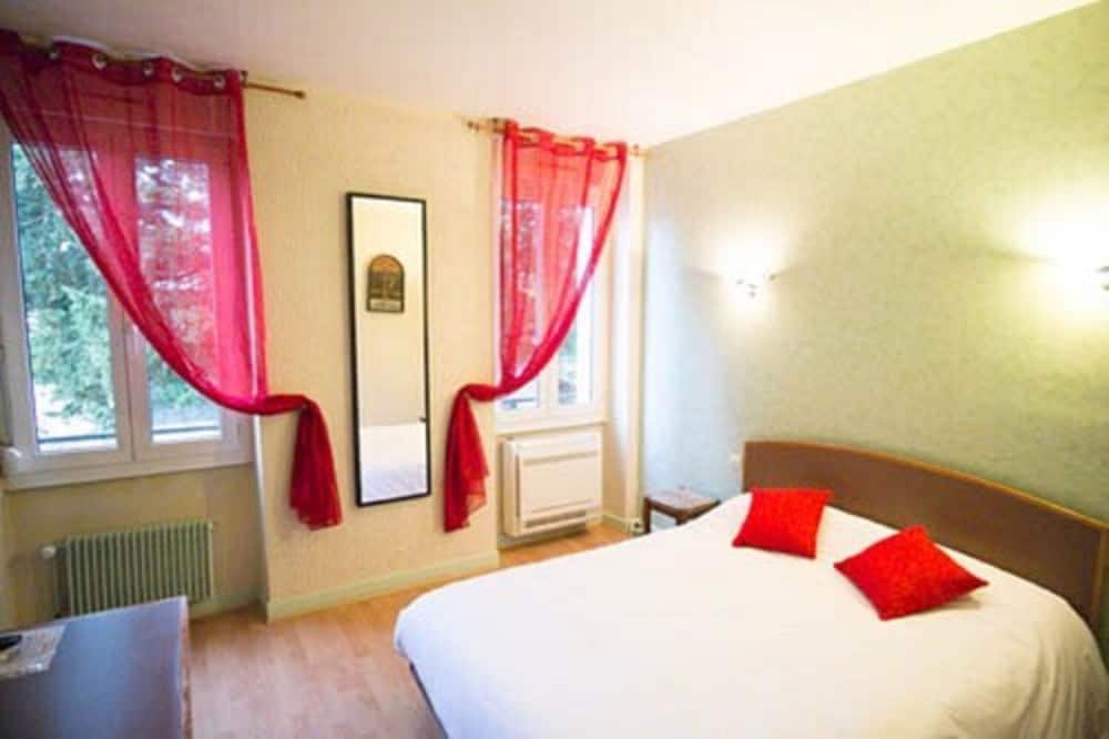 HOTEL LE THUROT 10/50
