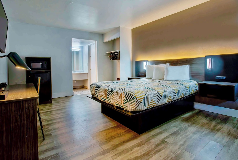 STANDARD, DOUBLE BED