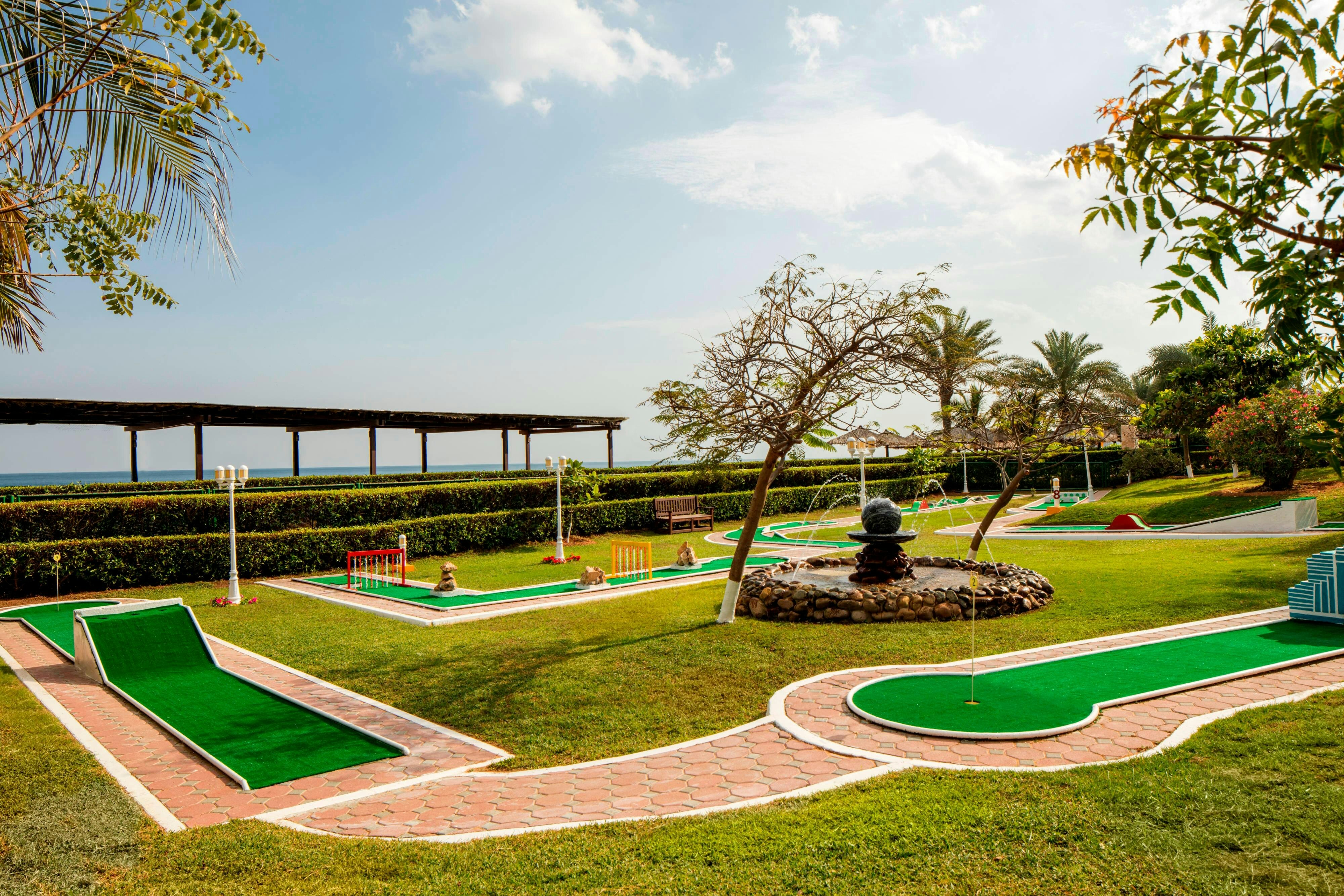 Le Meridien Al Aqah Beach Resort 52/65