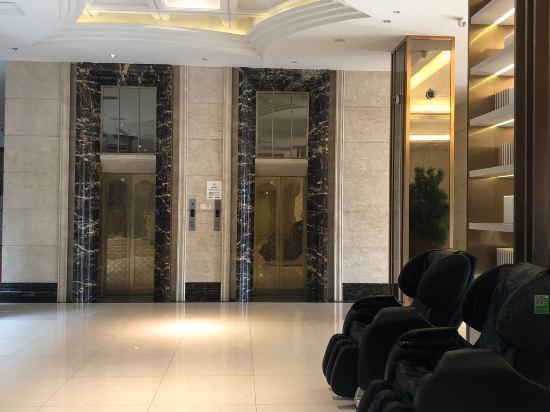 Ji Hotel (Shanghai Pudong Airport Chengnan Road) 18/44
