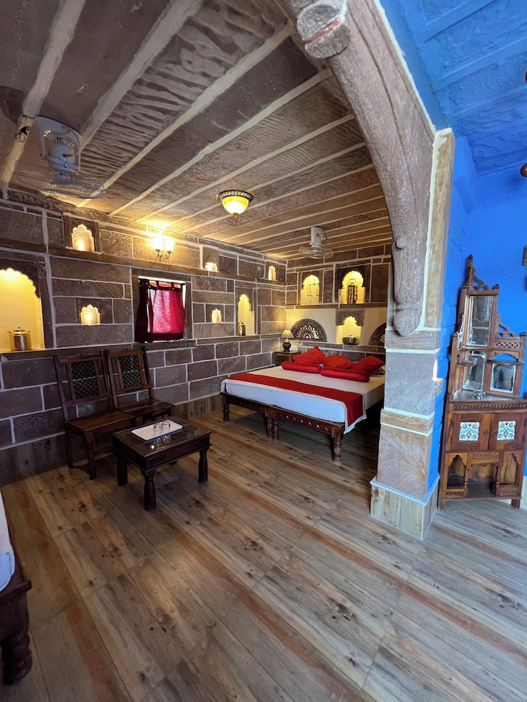 Juna Mahal 20/49