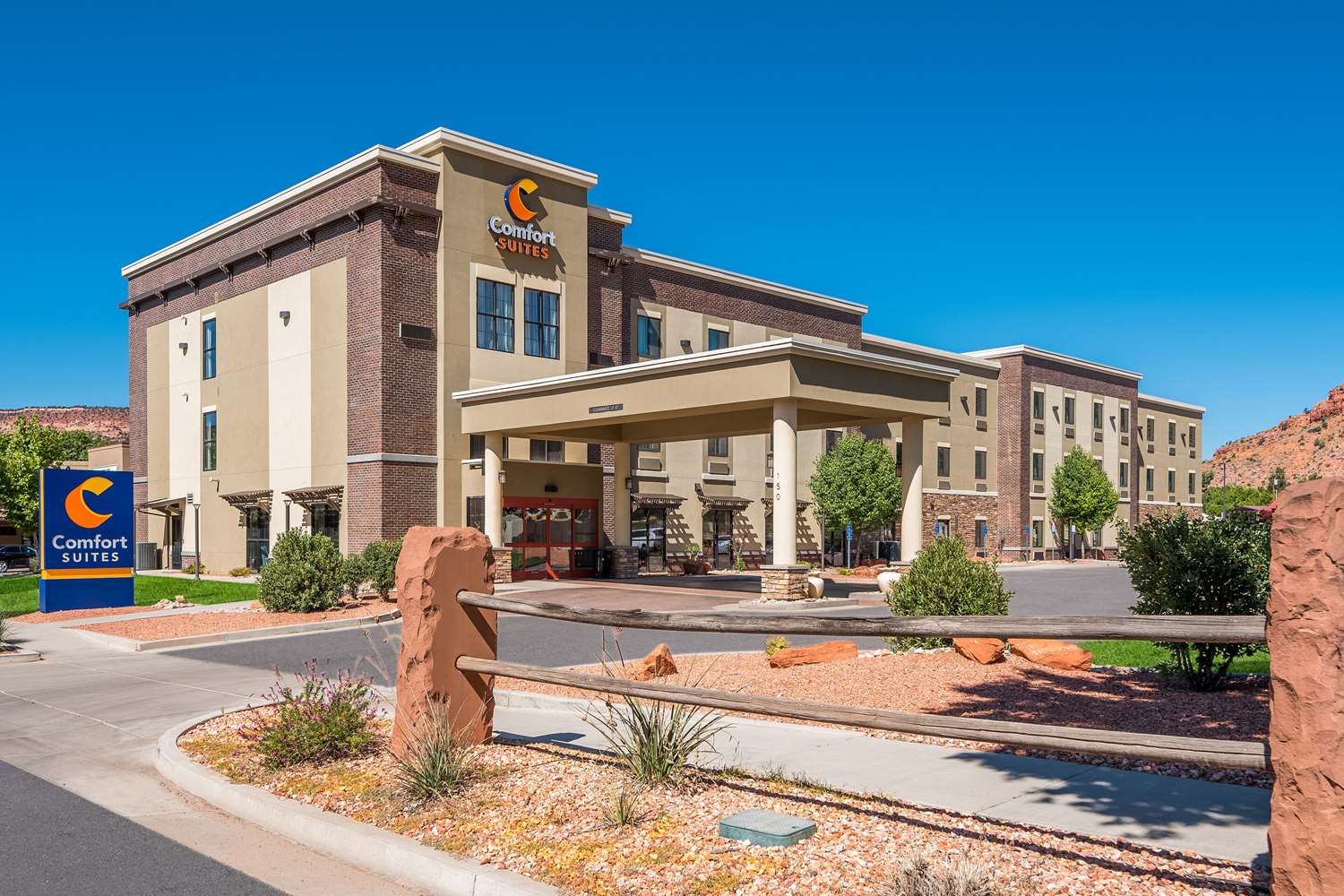 Comfort Suites Kanab National Park Area 1/6