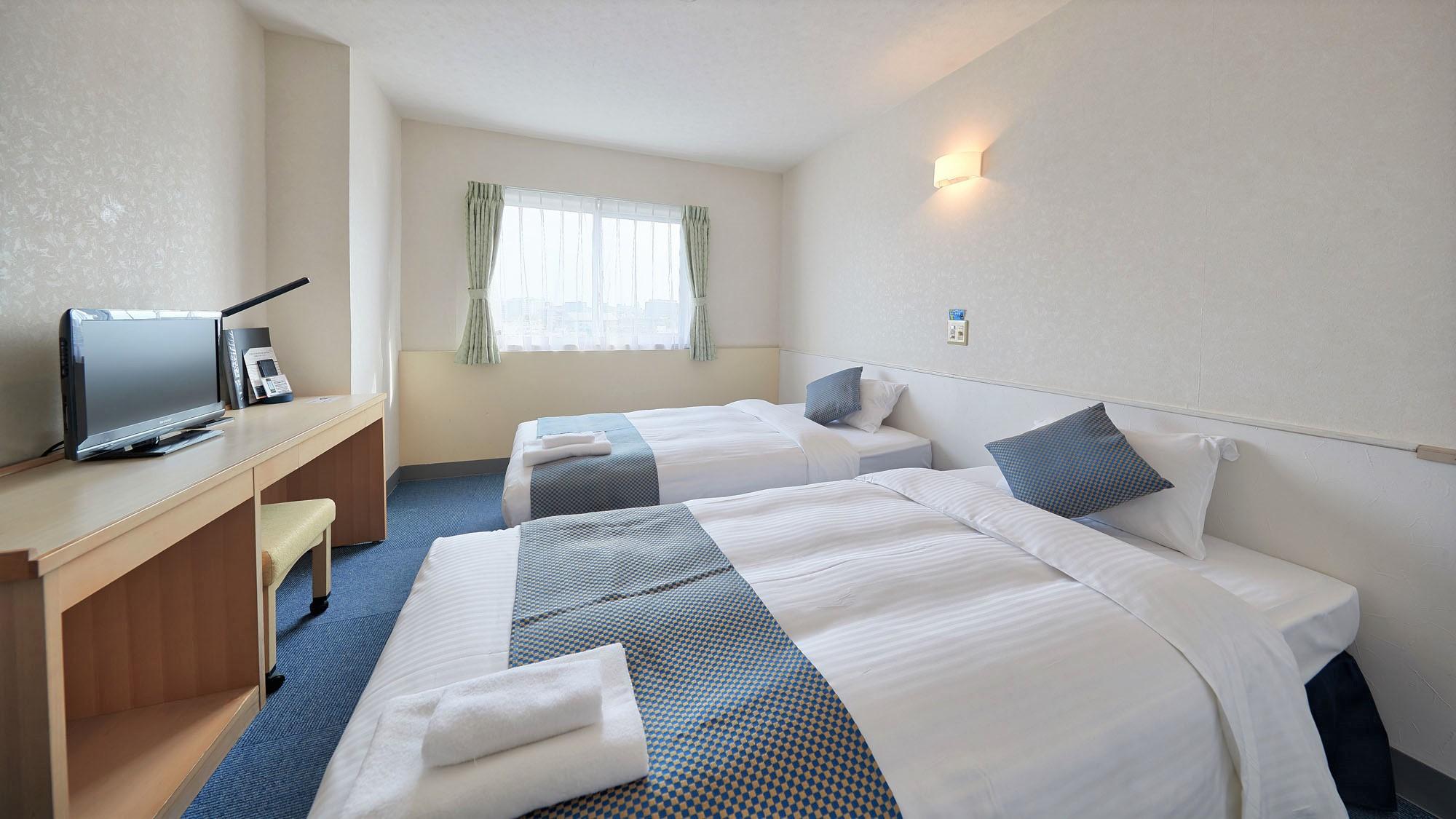 Standard, Twin Beds