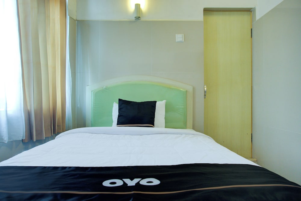 Townhouse Oak Palembang Near Jembatan Ampera Formerly Azzura Hotel 20/32