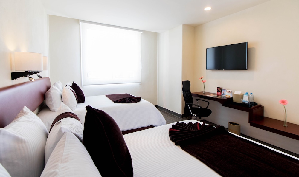 Hotel Mision Puebla Angelopolis 10/38