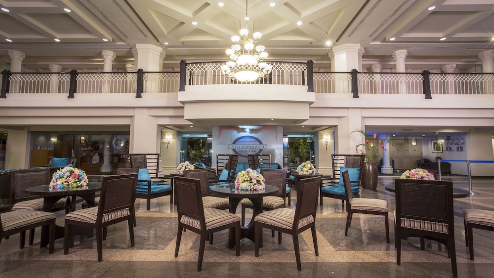 Canyon Cove Hotel & Spa 50/72