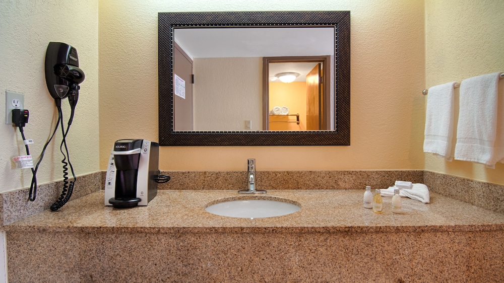 Best Western Ft. Lauderdale I-95 Inn 20/36