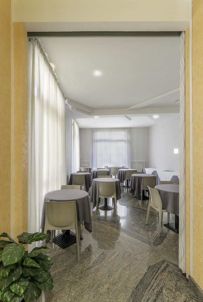 Hotel Donatello 48/53