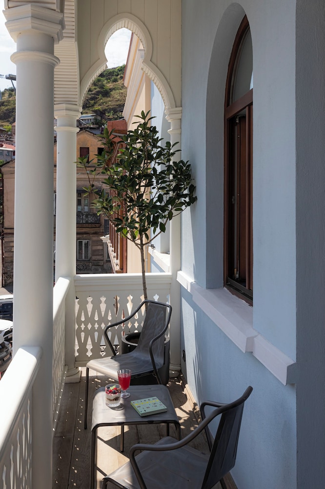 Hotel Puris Moedani 50/66