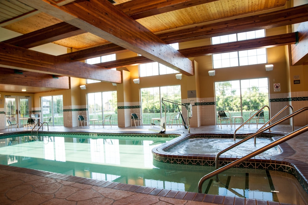 Country Inn Suites By Radisson Milwaukee Airport Wi 25/50