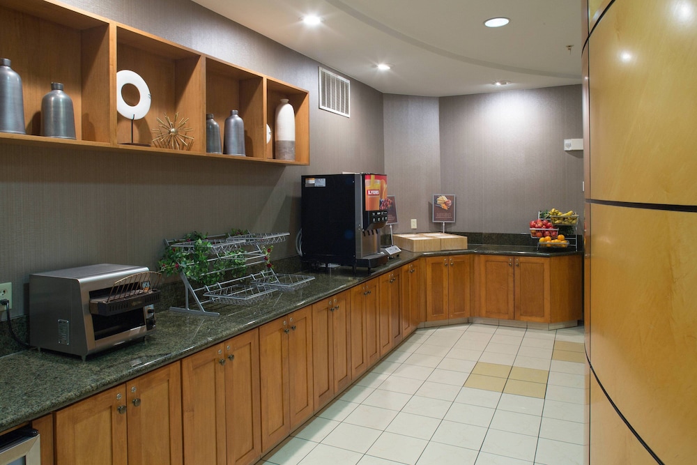 Springhill Suites Billings 12/56
