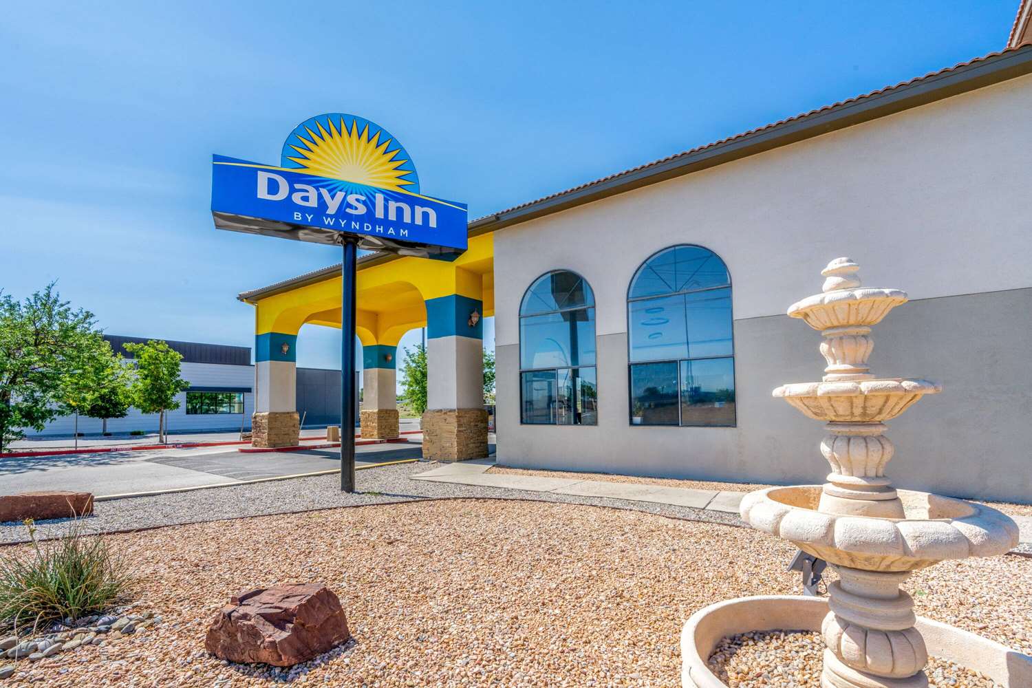 Days Inn by Wyndham Los Lunas 30/33