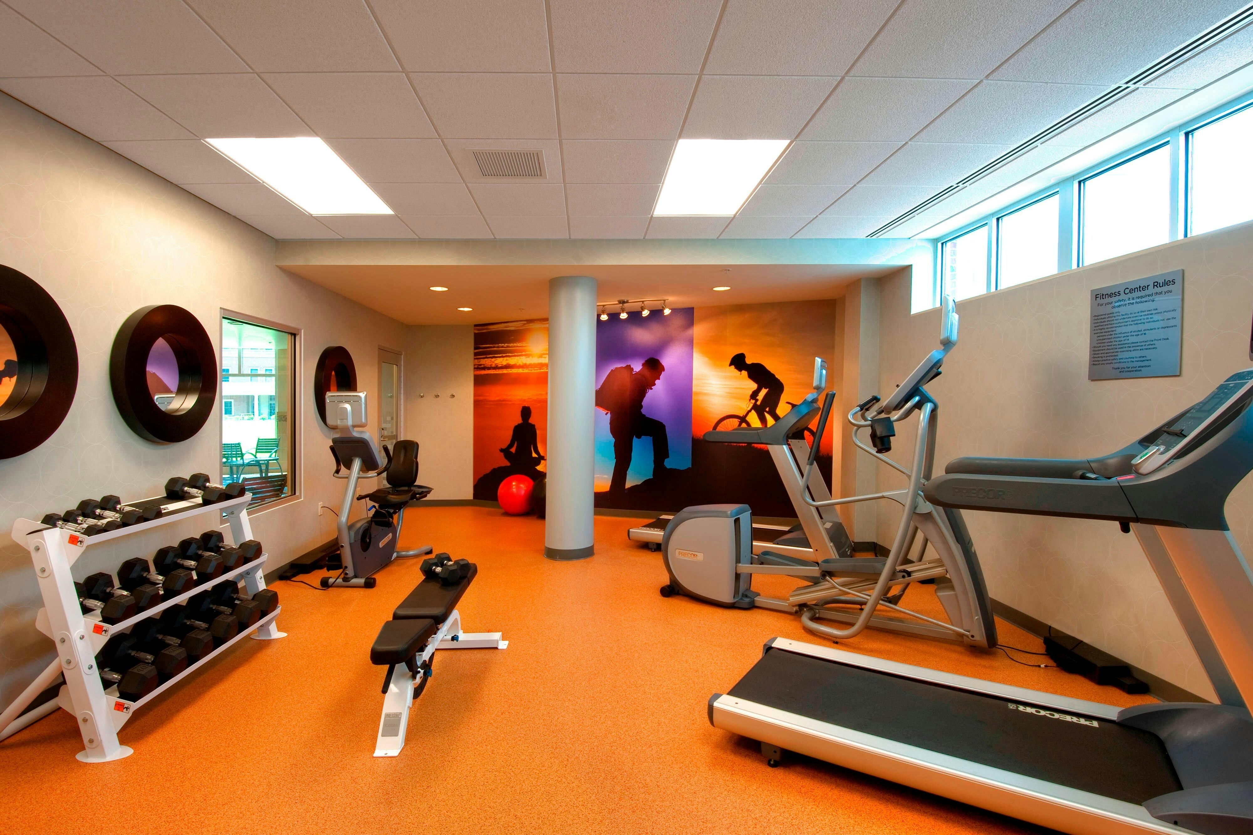 Courtyard by Marriott Keene Downtown 8/16