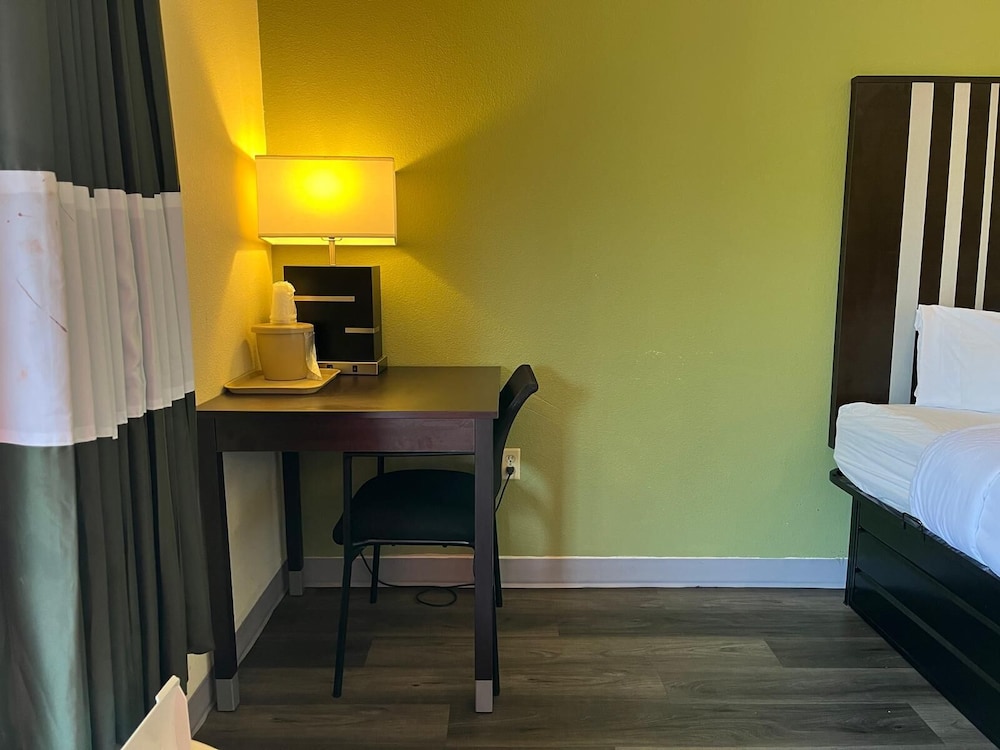 Quality Inn Elkton -St. Augustine South 25/53